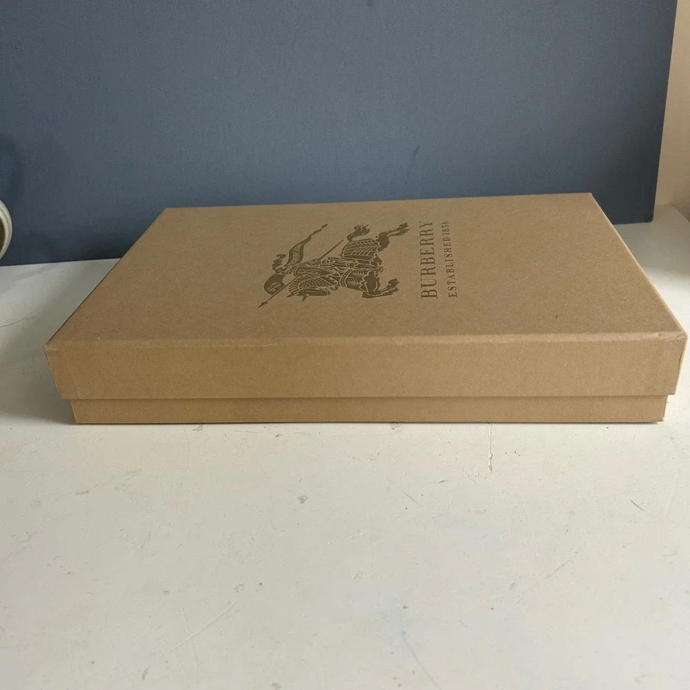 Burberry Tan Sturdy Thick Gift Box Envelope Set Gold Embossed Equestrian Knight